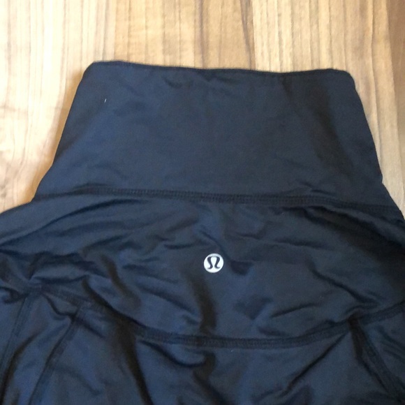 Lululemon Black Collared Long Sleeve Running Shirt - Picture 3 of 4